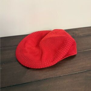 Vintage ECHOS Red Knit Newsboy / Beret Style Hat